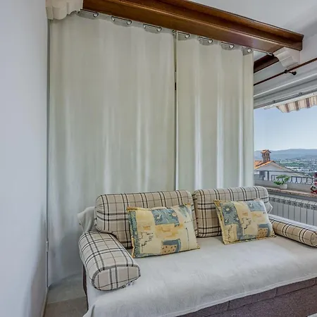 Apartment Smode With Lovely View - Happy Rentals 아파트