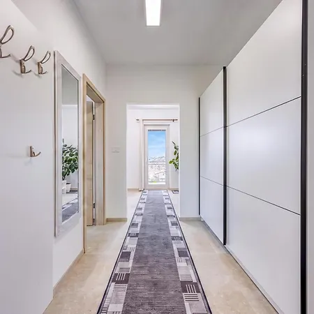 Apartma Smode With Panoramic Balcony - Happy *
